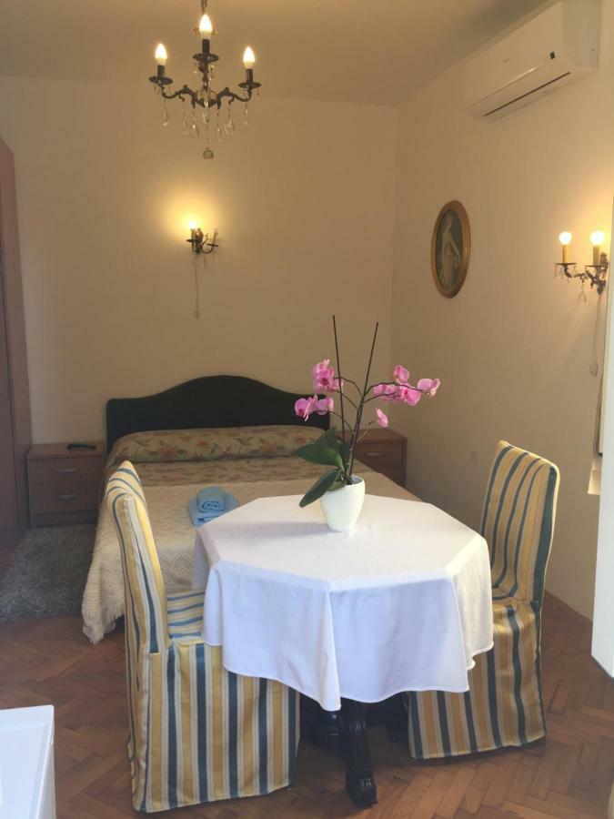 Rooms Tusculum Опатия Екстериор снимка