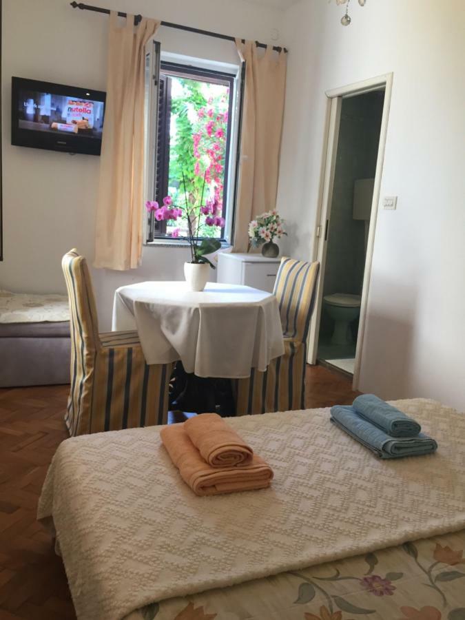 Rooms Tusculum Опатия Екстериор снимка